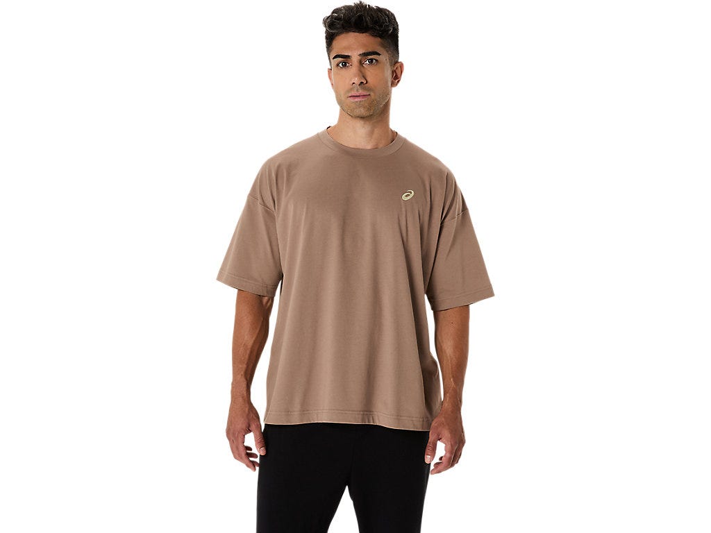 ASICS SPIRAL RELAXED FIT EMBROIDERY TEE - Taupe Grey